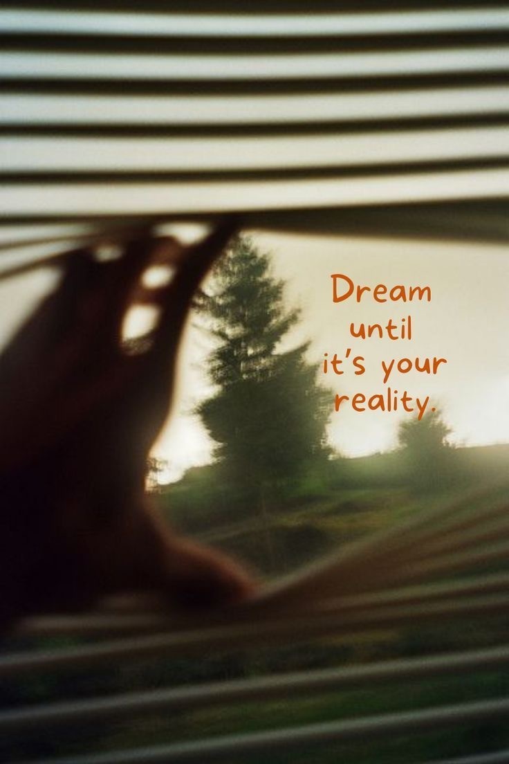 Обложка из приложения Pinterest