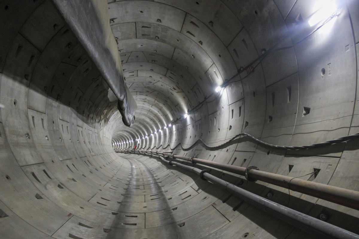 Общий объем работ, выполненных при возведении первого отрезка второй линий, составляет сейчас 46 %.  Фото: Ксения Кобалия