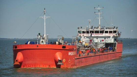     Фото: Владислав Пономарев (https://fleetphoto.ru/photo/472253/)