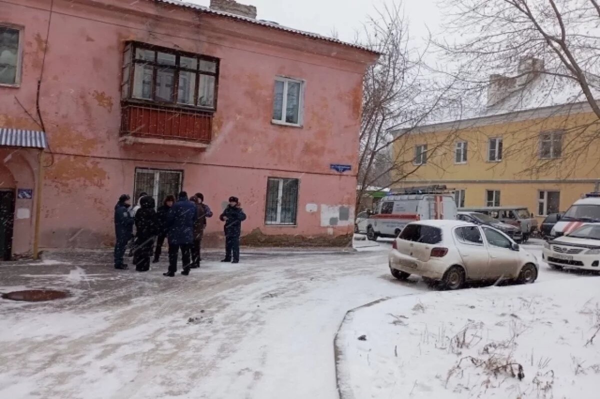    В Красноярске в двухэтажке на Спартаковцев обрушился потолок