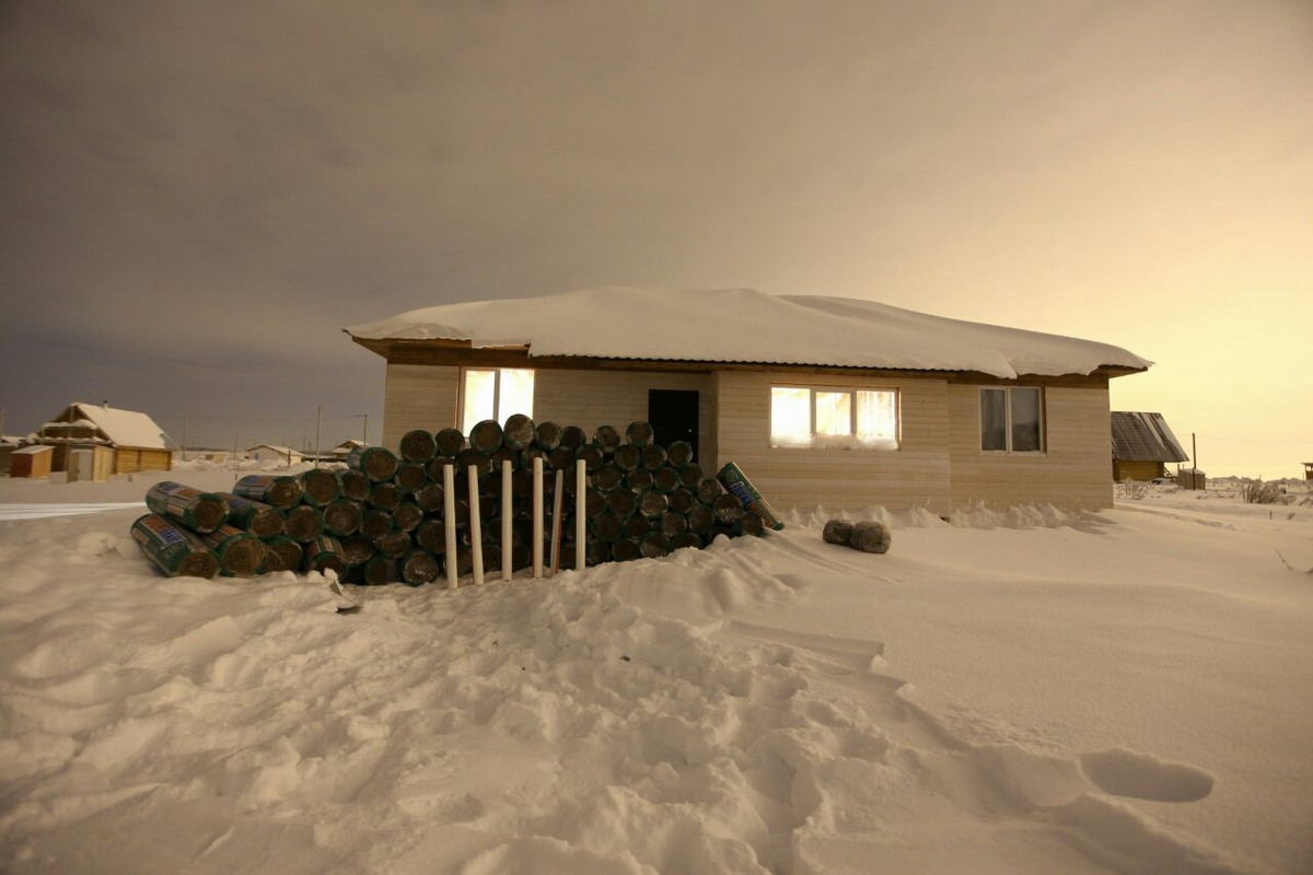 это только половина утеплителя... мой энергоэффективный дом с утепленим 500мм. 2015г