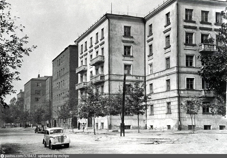 Мантулинская улица. Жилые дома для рабочих «Трёхгорной мануфактуры», 1949 год. Фото: pastvu.com 