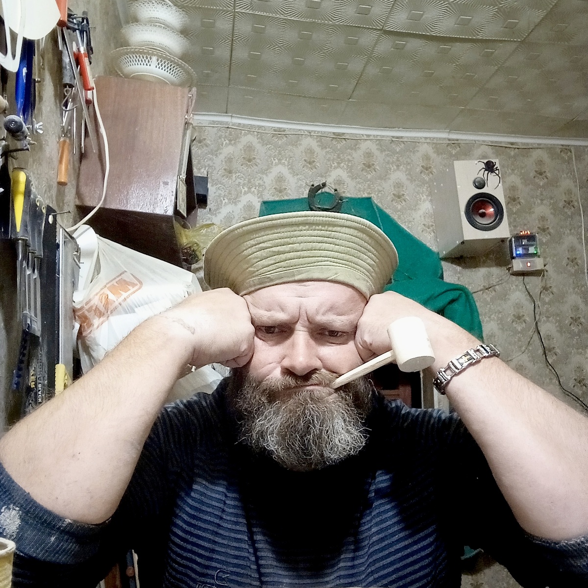 Обдумываю проект.