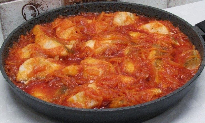 Шикарная рыба в томатном соусе