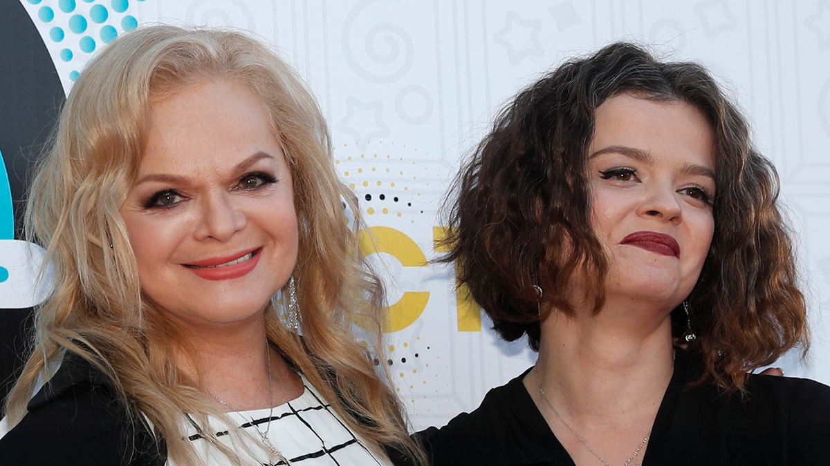   Артем Геодакян / ТАСС- Лариса Долина и Ангелина Миончинская