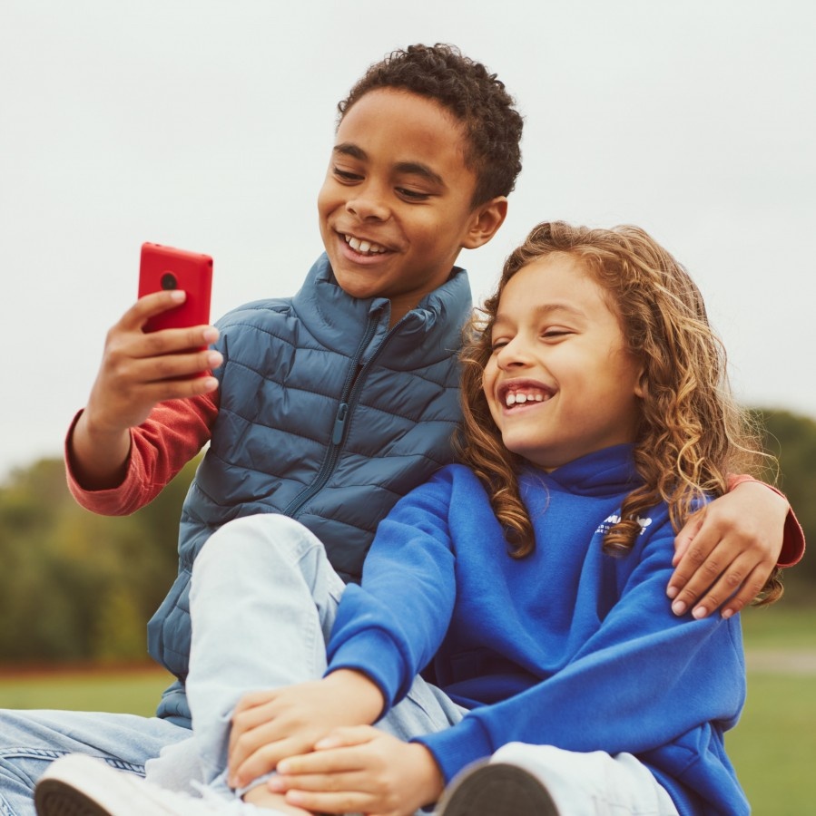 Смартфон рассчитан для детей