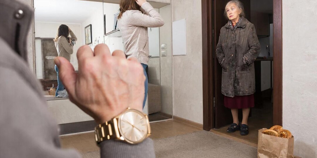 «Мам, мы продали твой кулон и купили часы мужу». — «Я полгода копила, отказывая себе в лекарствах...»