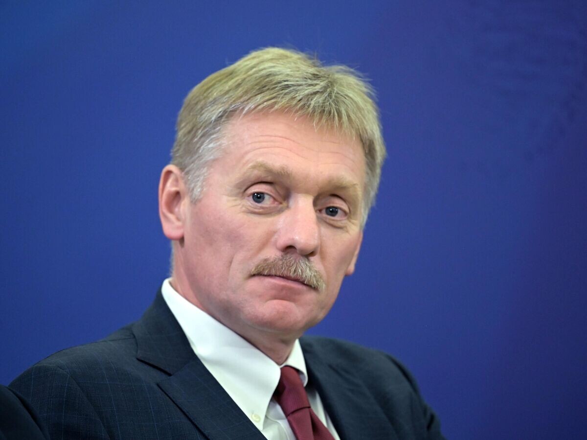    Заместитель руководителя администрации президента РФ - пресс-секретарь президента РФ Дмитрий Песков© РИА Новости / Сергей Гунеев