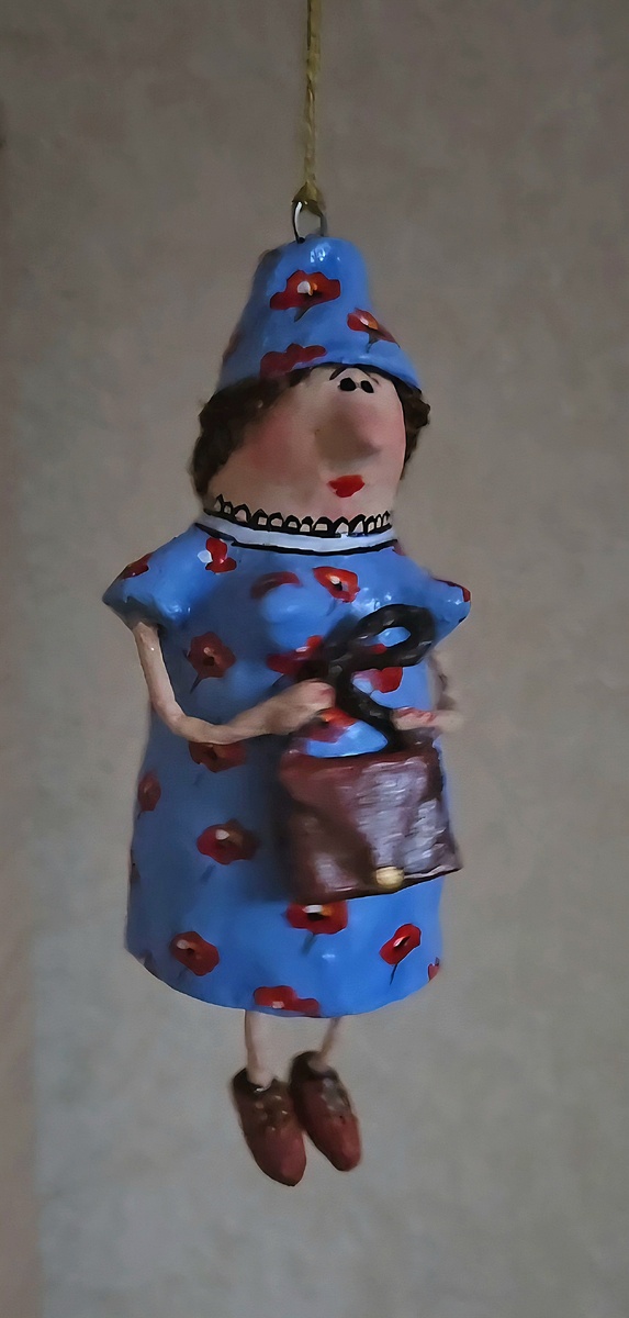 Рассмотреть можно в ролике