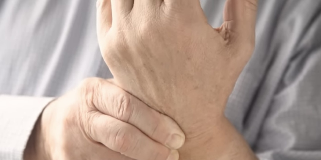 Мнение невролога: когда ночное онемение рук сигнализирует о проблеме