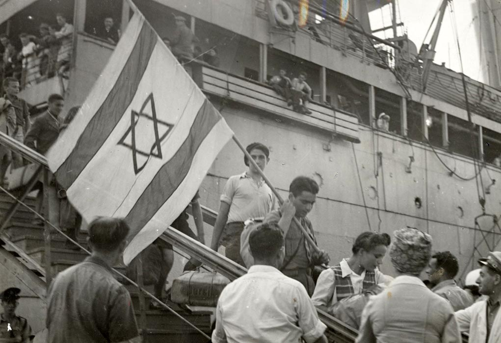 Источник: The Yishuv/Israel | JDC Archives, https://archives.jdc.org/our-stories/yishuv-israel/