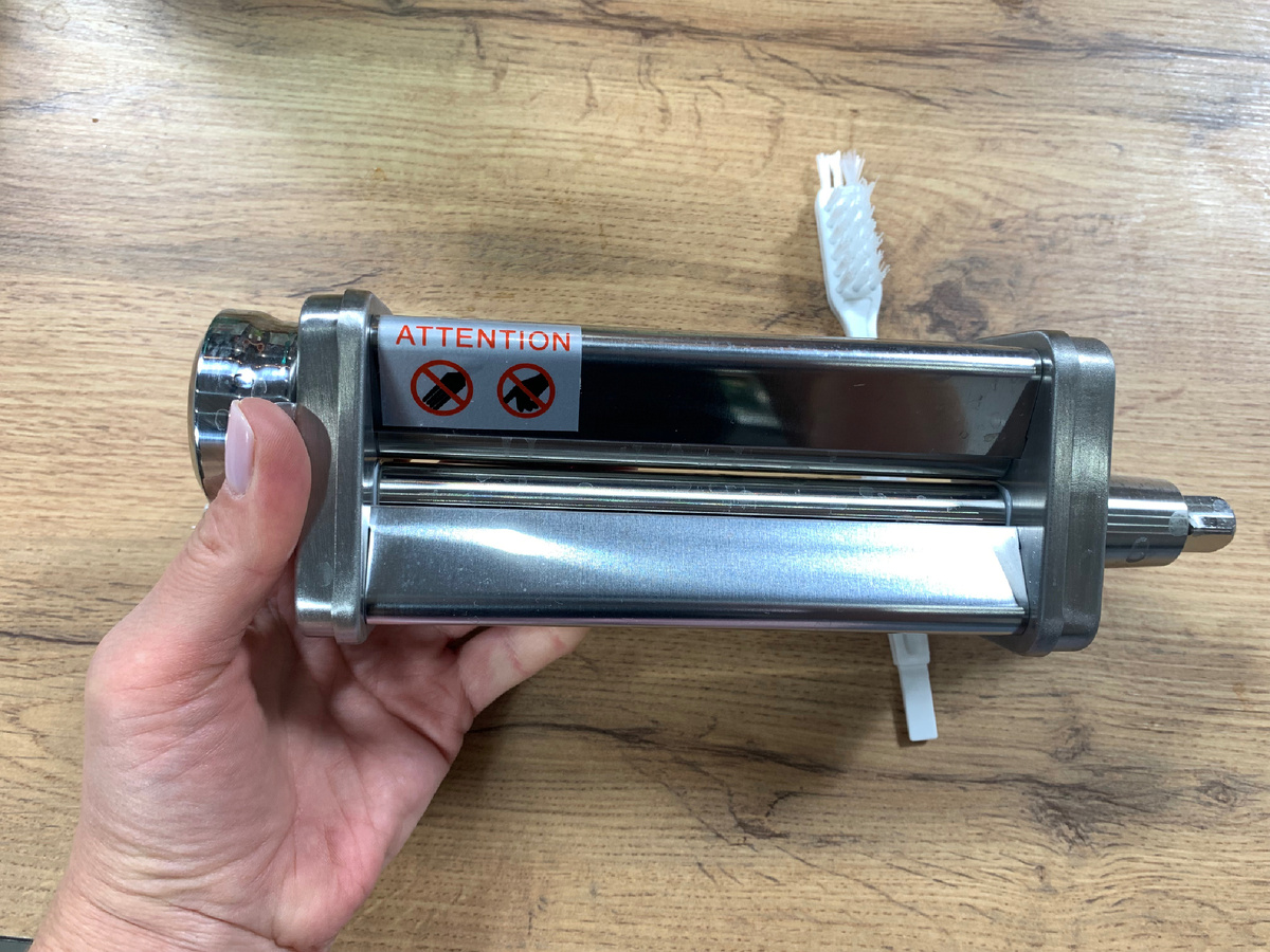 Фото можно листать