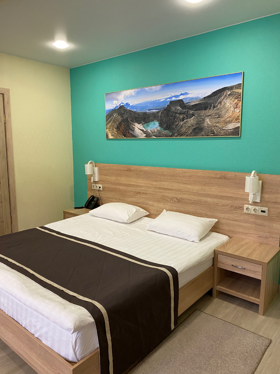 Мне не понравился цвет стен, а в целом прилично и чисто