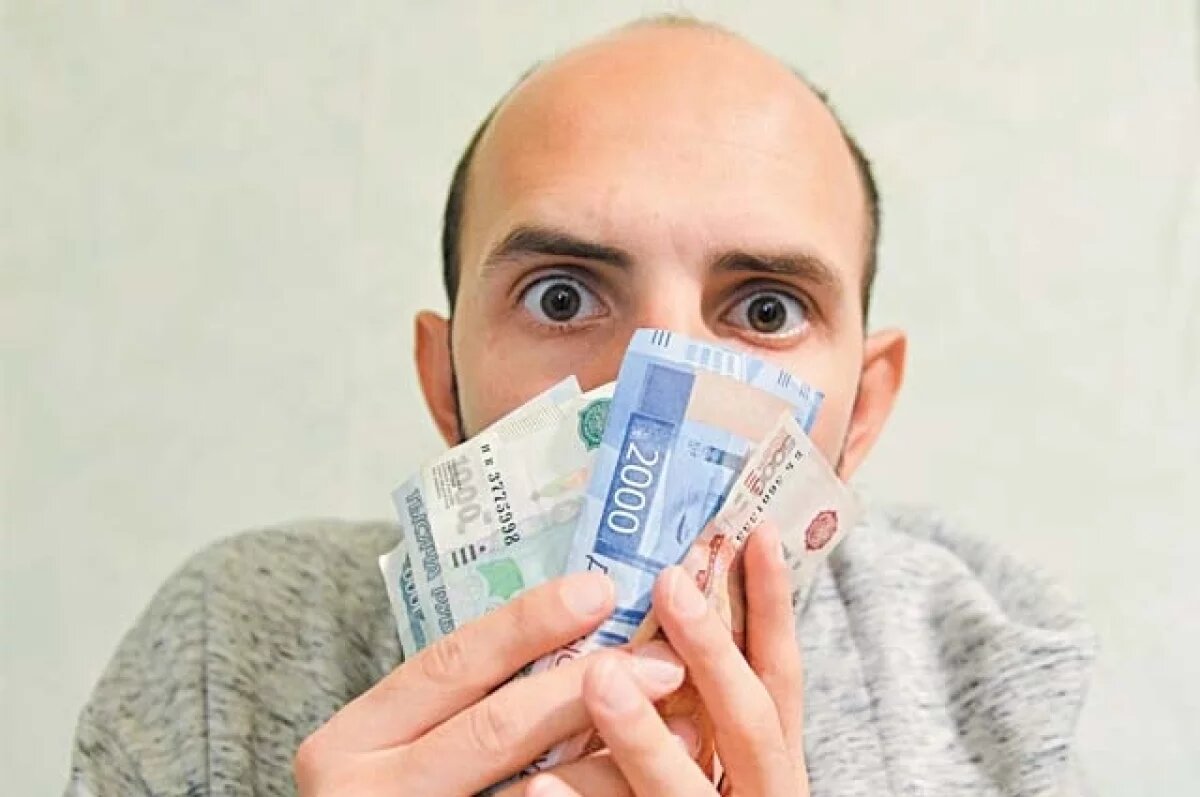    В Тверской области очередной горе-инвестор лишился денег из-за мошенников