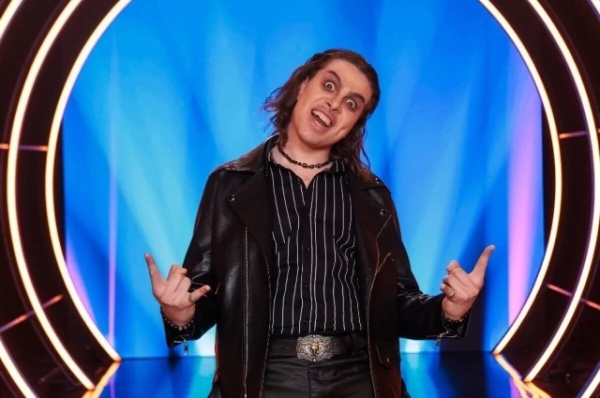    Новосибирец покорил сцену ТНТ в образе Михаила Горшенева