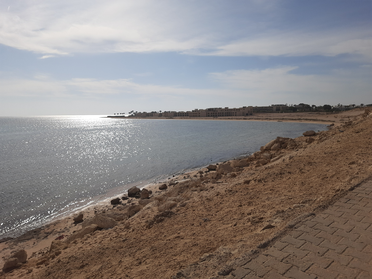 Вот этот мыс нам предстояло обогнуть 