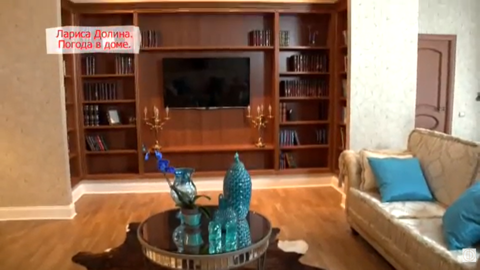    Загородный дом Ларисы Долиной. Источник: Кадры из телепрограммы "Идеальный ремонт"