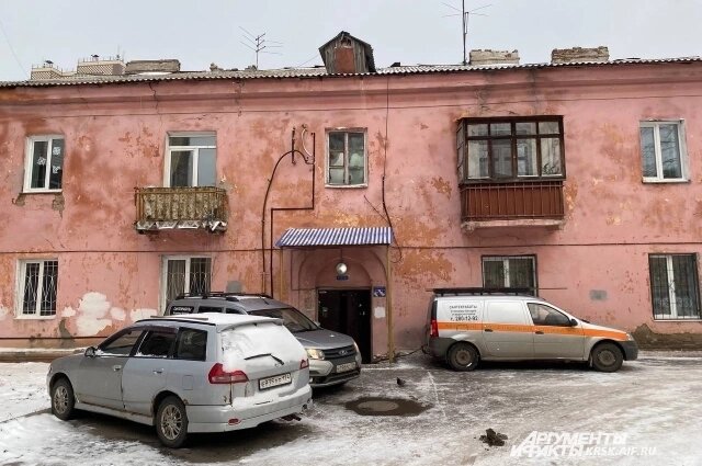    Дом на Спартаковцев, 77. Фото: АиФ/ Екатерина Беленкова