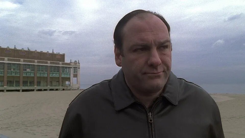 Кадр из сериала «Сопрано»   📷