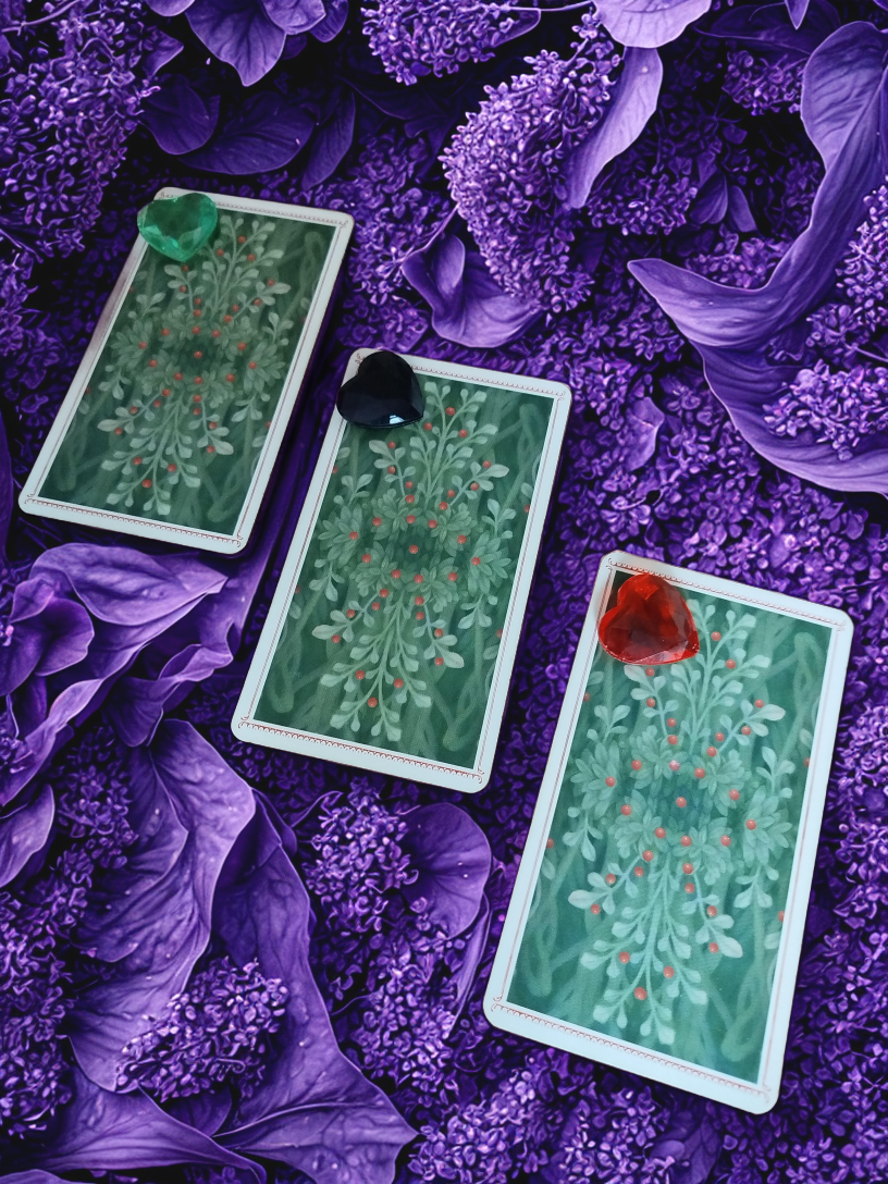 НЕОБХОДИМО СОСРЕДОТОЧИТЬСЯ И ВЫБРАТЬ КАРТУ 🍇