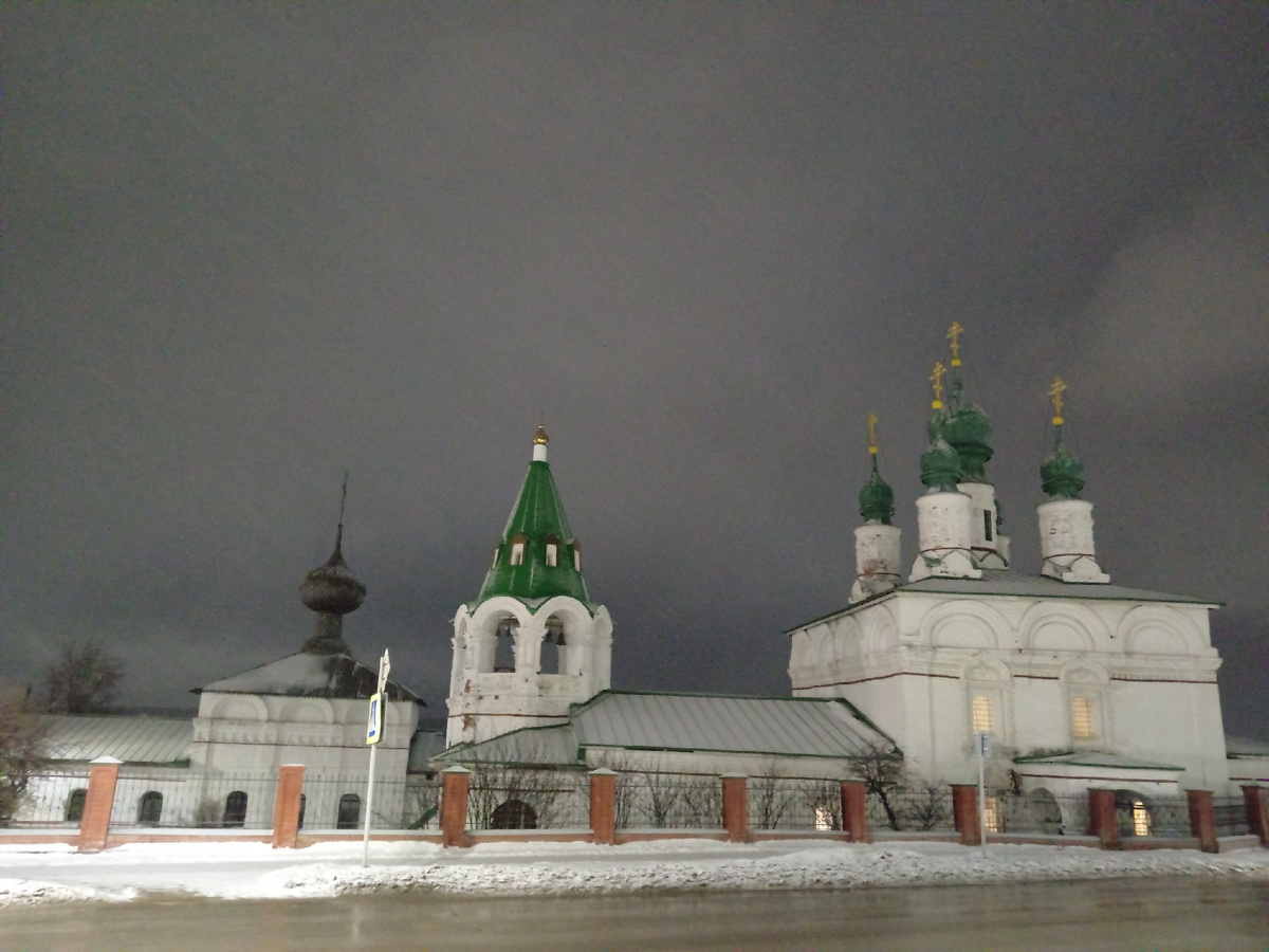 02.12.2025 7: 58 Спасо-Преображенская церковь. 