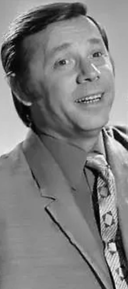 Олег Анофриев, первый исполнитель песни "Есть только  миг ". Фото из открытых источников.