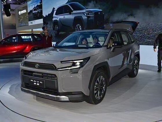 Toyota RAV4. Источник иллюстрации - Яндекс.Картинки