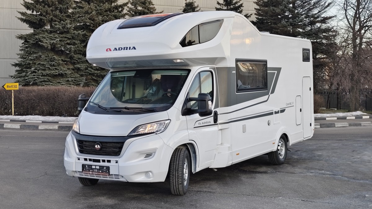 Автодом Adria Coral XL 650 DK на площадке Яхт на колесах