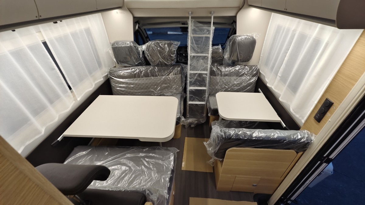 Гостиная дома на колесах