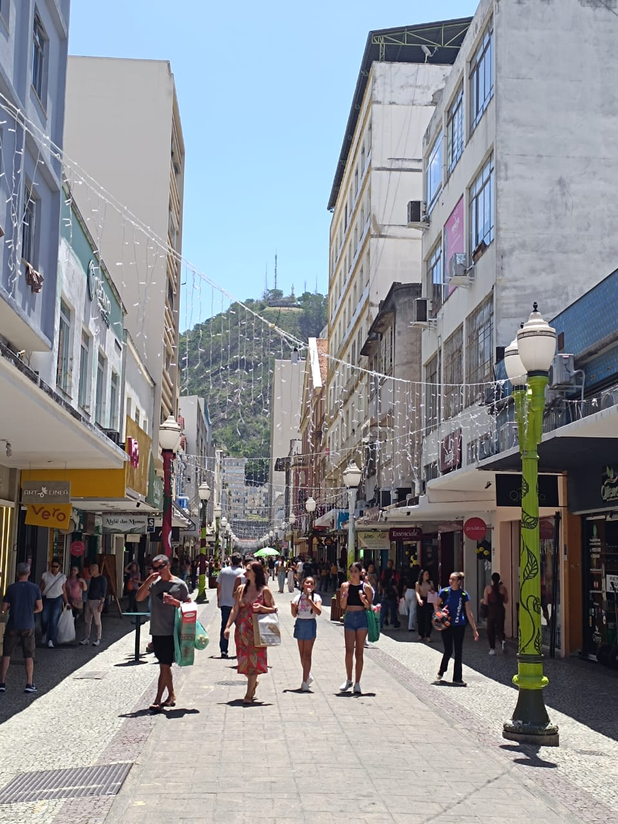 Улицы провинциального Джуиз де Фора