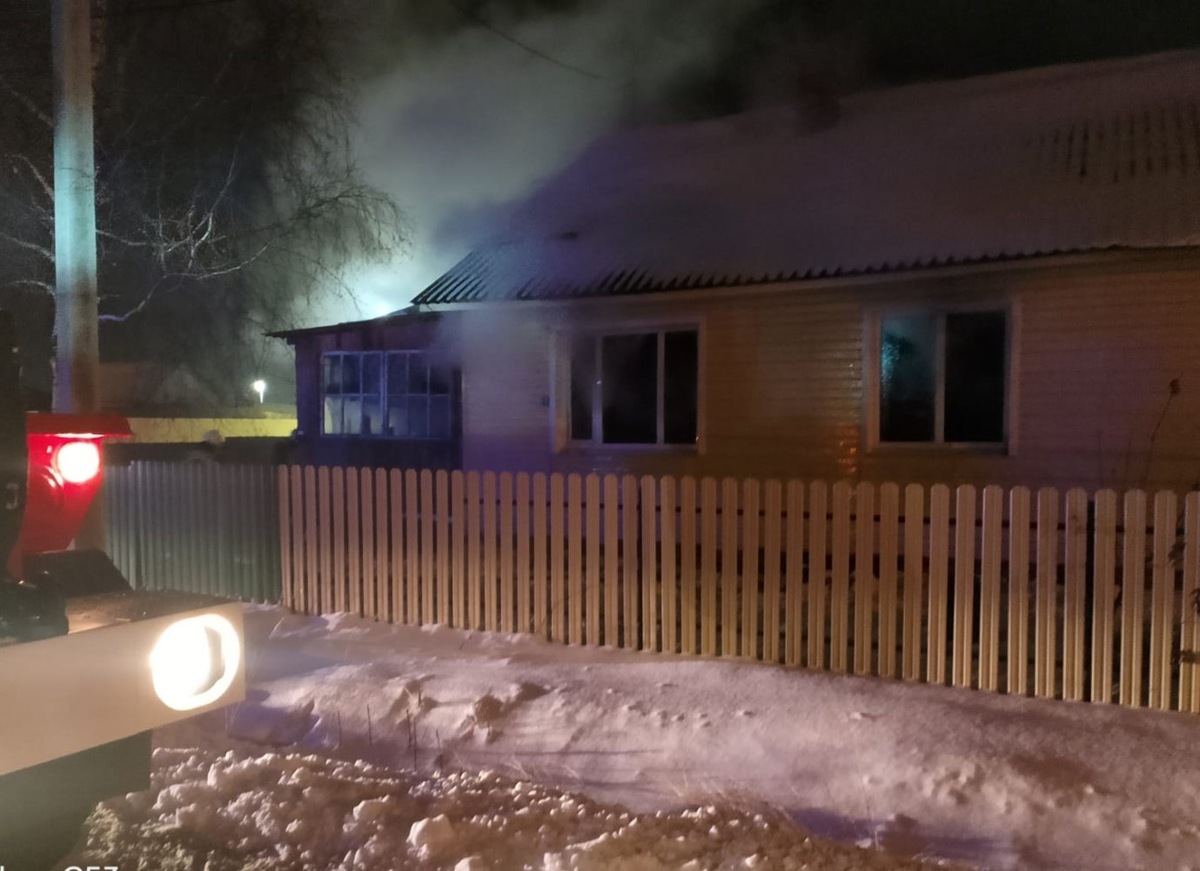    В Кондинском районе на пожаре спасли человека