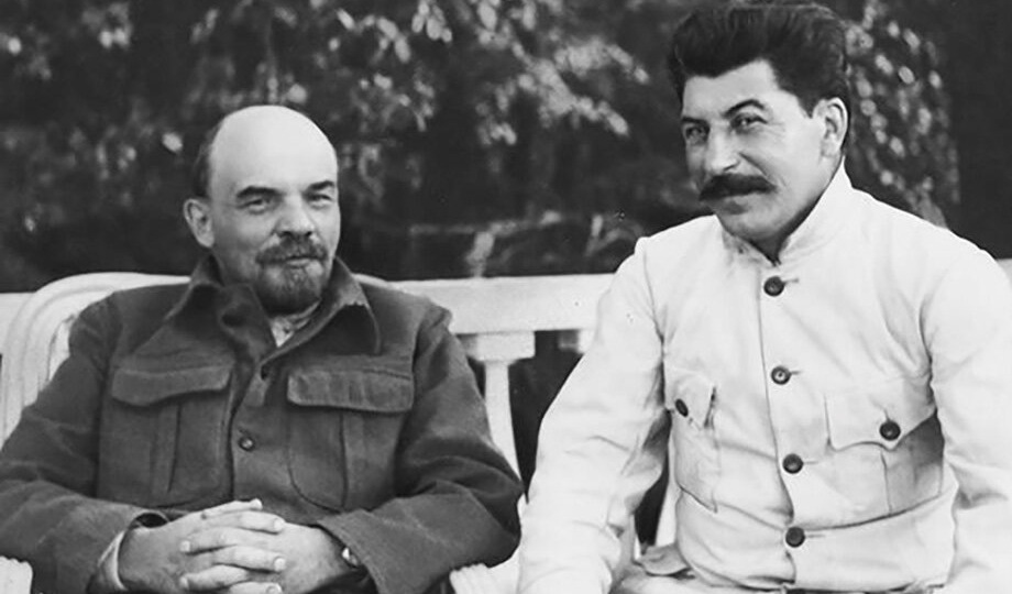 Владимир Ленин и Иосиф Сталин только благодаря знаниям - "познали мир" и нашли правильную дорогу человечества в новое счастливое будущее