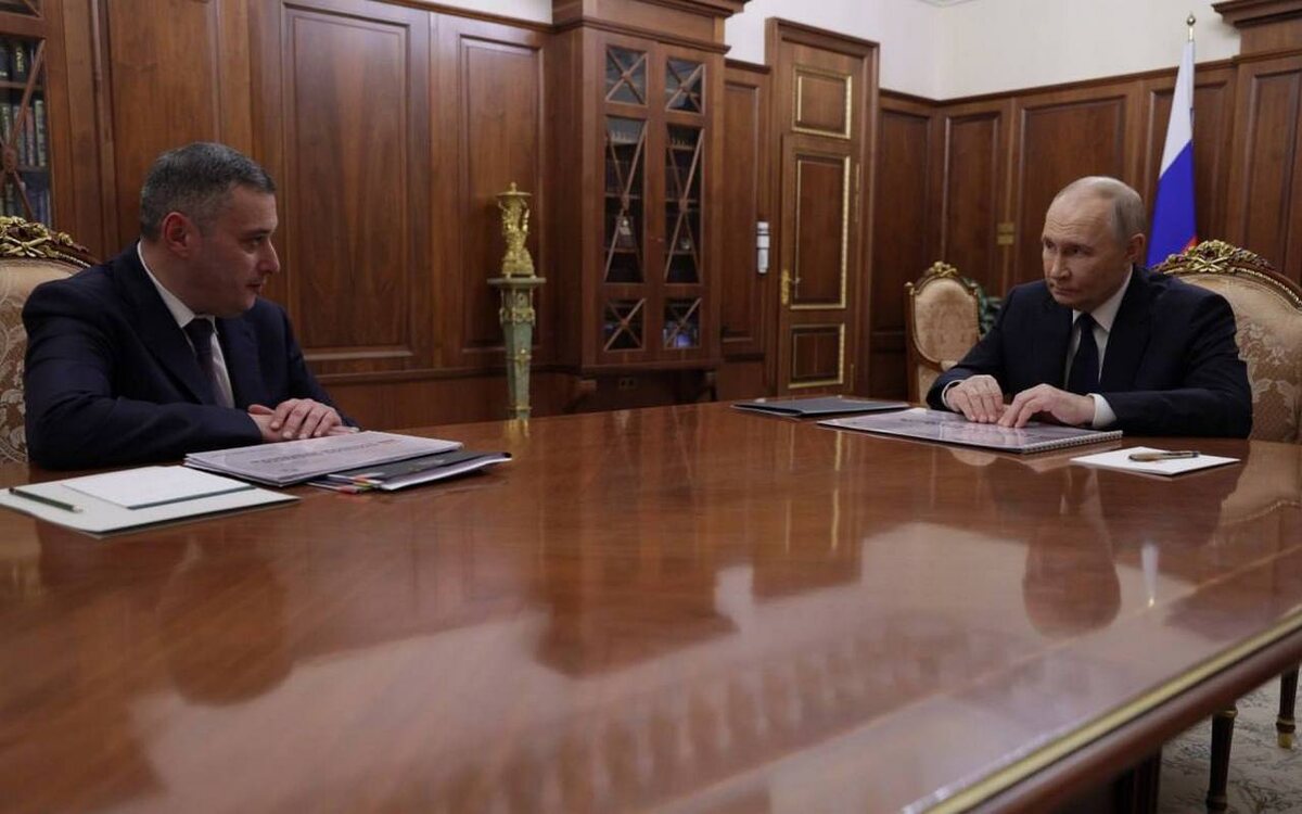    Хинштейн попросил Путина расширить СЭЗ Курской области с 9 до 12 муниципалитетов Фото: телеграм-канал Александра Хинштейна