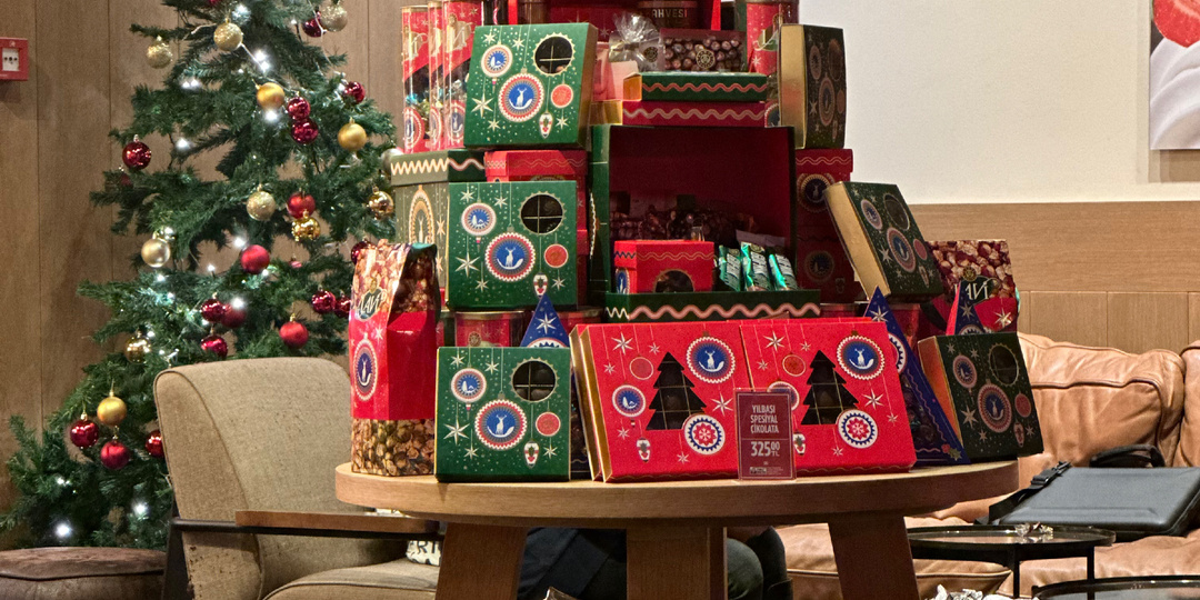 Новый год в Турции: как мусульманская страна полюбила ёлки, огоньки и праздничную атмосферу