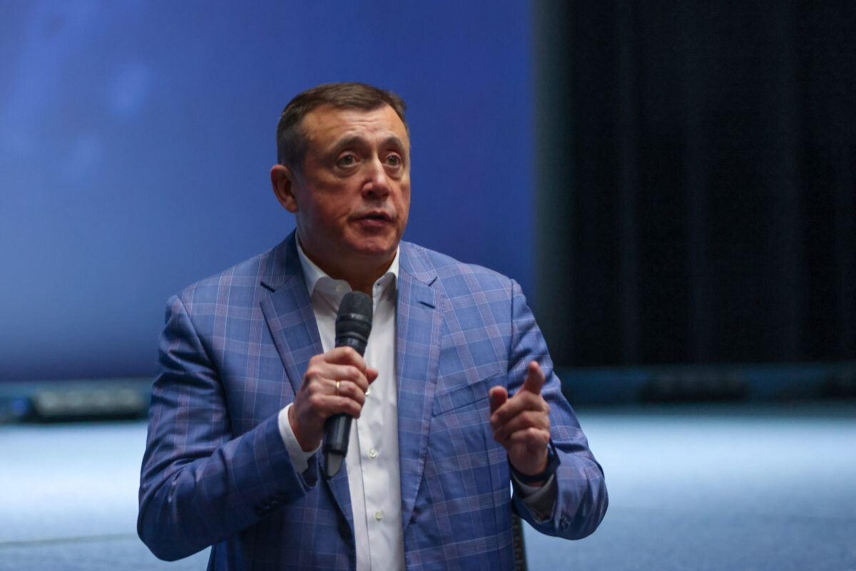    Губернатор Валерий Лимаренко. Фото: пресс-служба правительства Сахалинской области Наталья Краснова