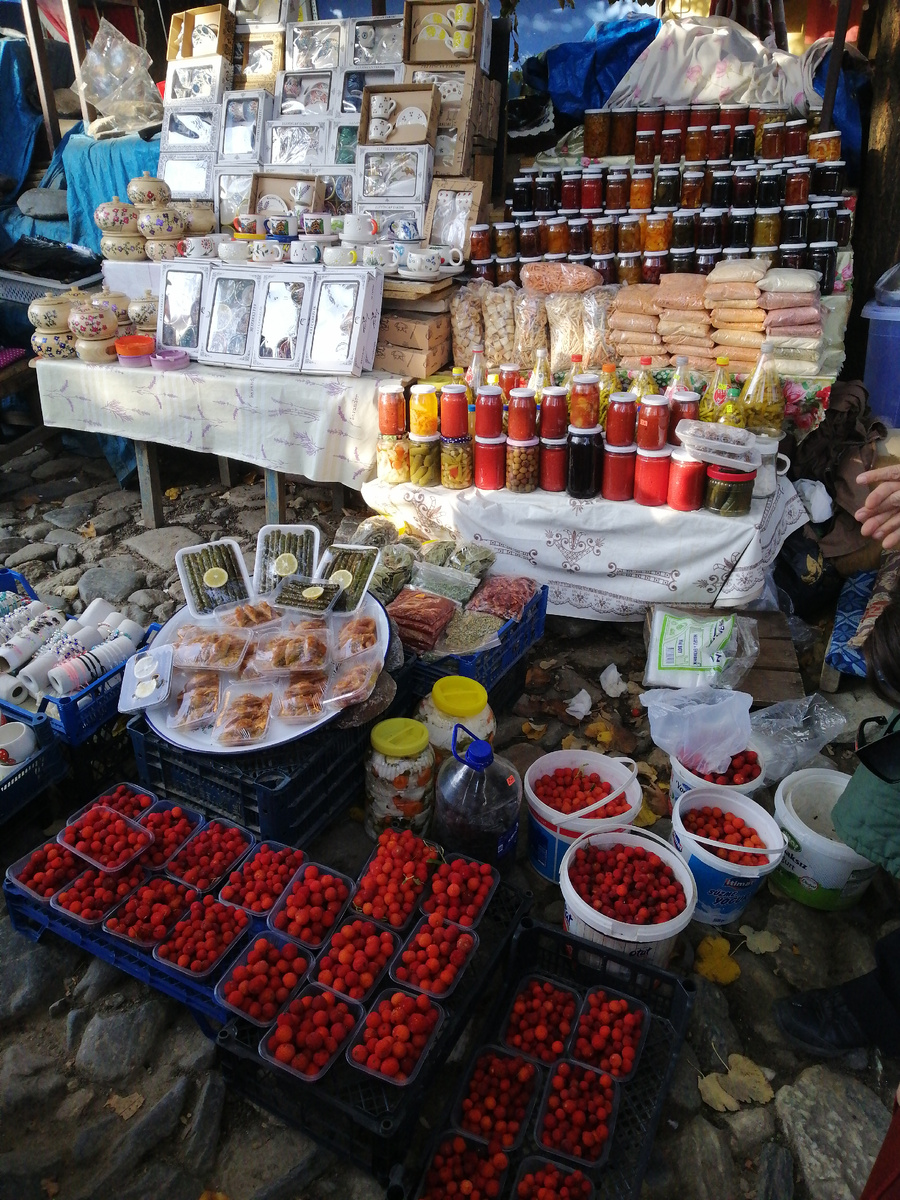 Деревня Джумалыкызык: продуктовые лавочки