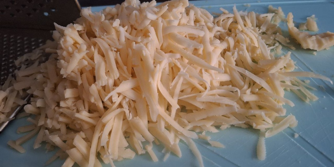 Выбираем сыр для новогоднего стола