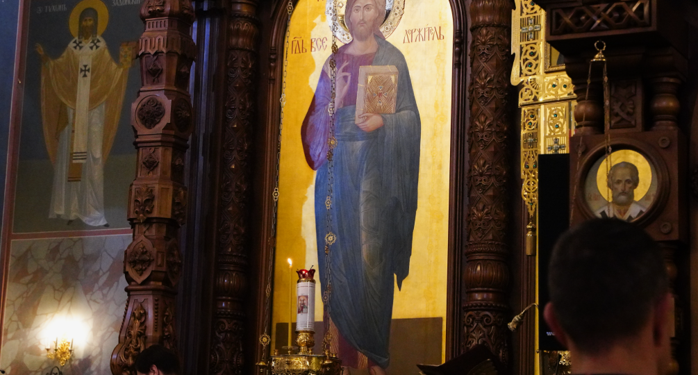 Что означает «Господи, помилуй» – и почему эта молитва повторяется десятки раз