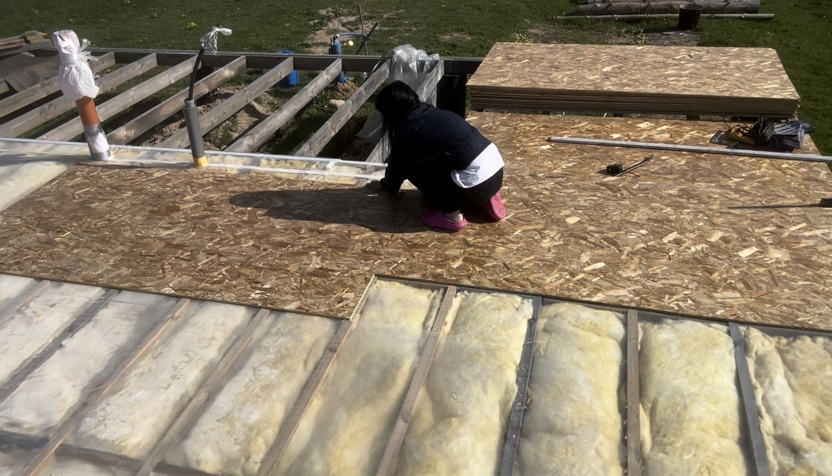 🔨Я сама строю ДОМ 🏡 | Светлана Ивановна 📐 Строительство пола своими руками: настил чернового пола