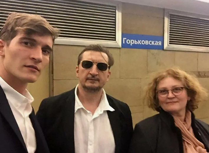 Лыков с женой и сыном. Фото: соцсети