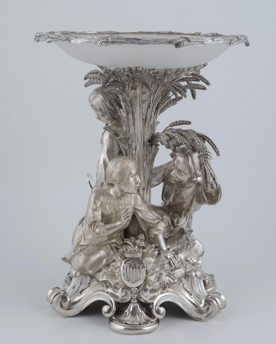 Подставка для вазы. Фирма «Английский магазин» Никольса и Плинке. 1867 г. Серебро, стекло, литье, чеканка, гравирование