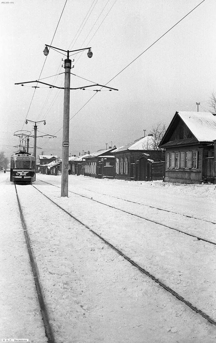 фото Александра Георгиевича Васильева; только трамвай "тройка" узнаваем, да?