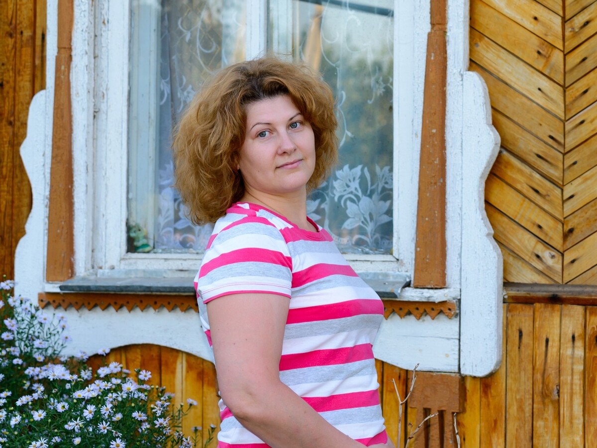 Дома и стены помогают