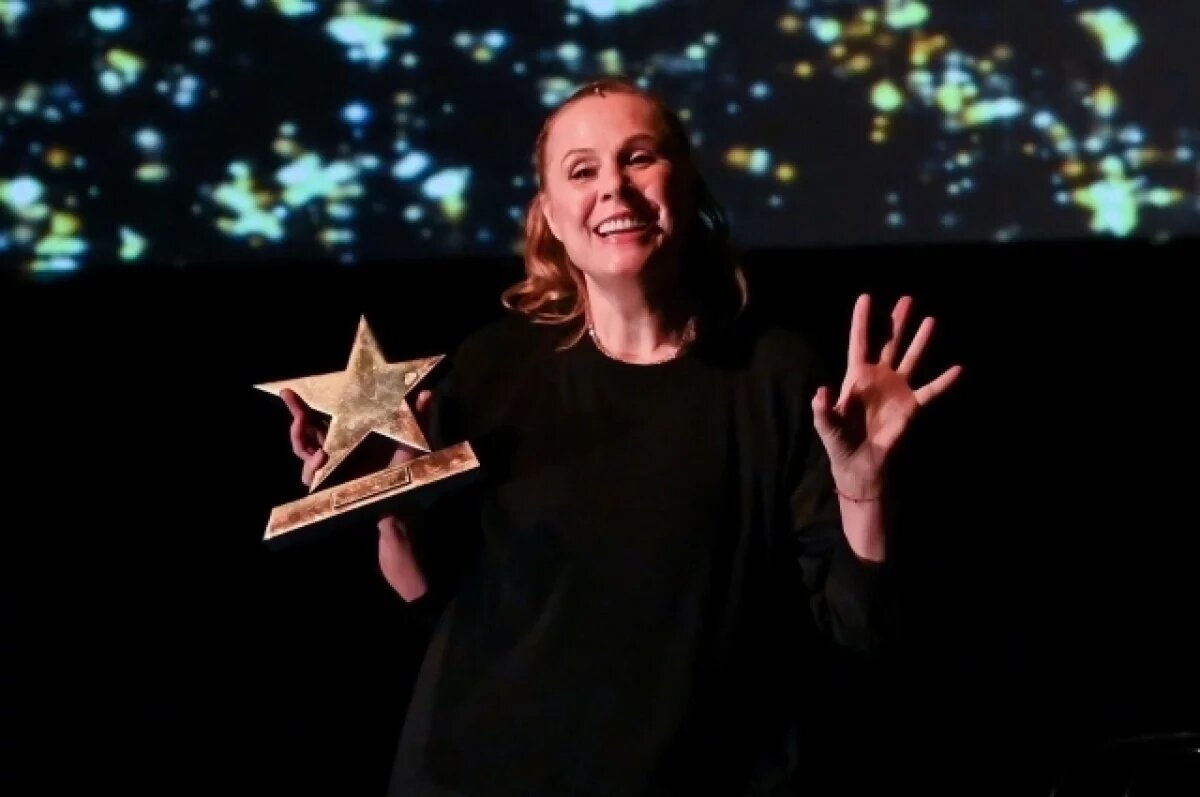    Актриса Дина Корзун призналась, почему волнуется перед моноспектаклем