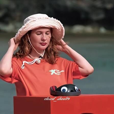 Фото из открытых источников. Анна ворвалась на проект 