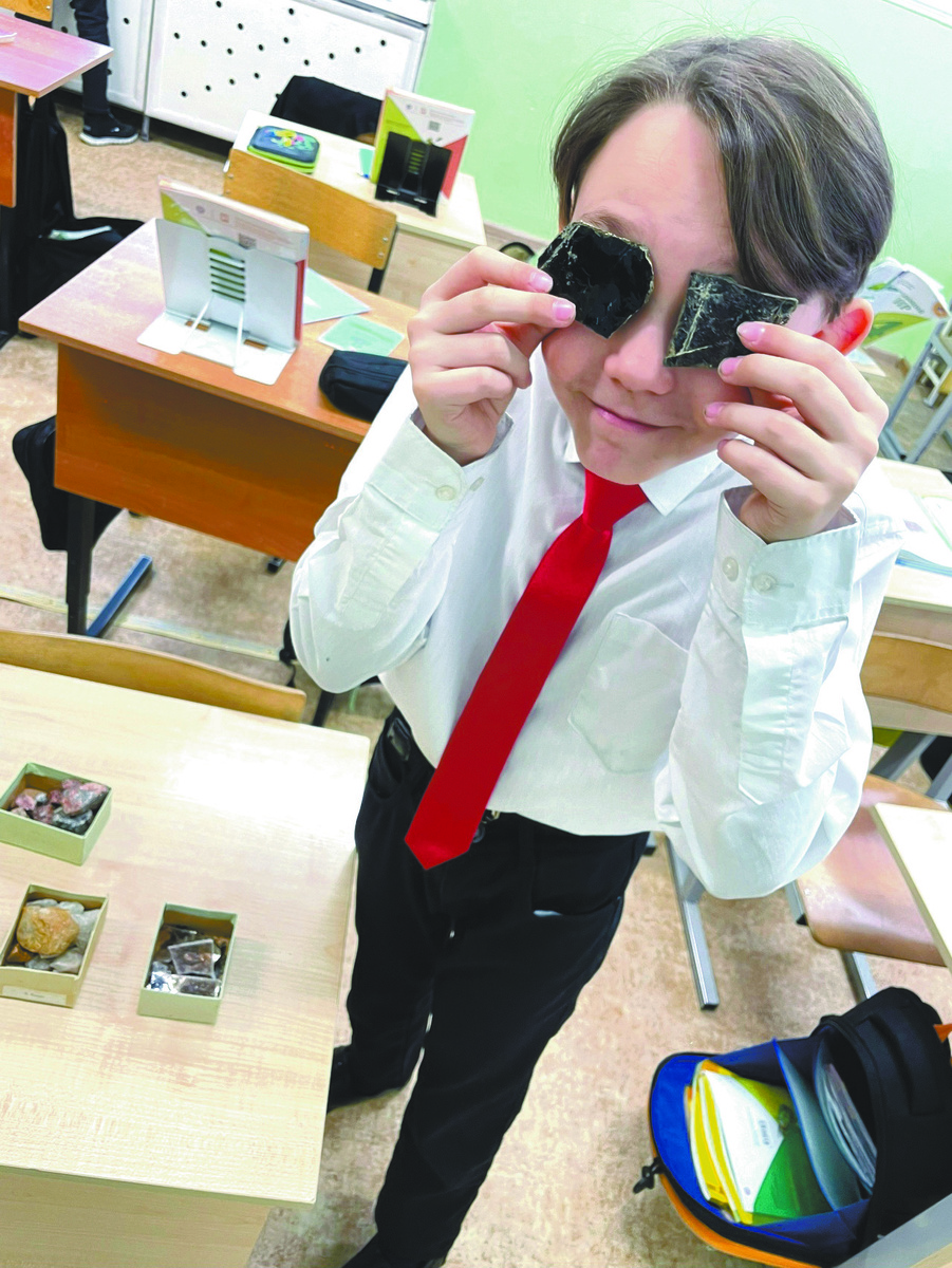 На перемене в правослвной гимназии "София"