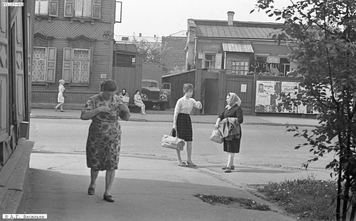 угол Черемховского и Чкалова; за фото это вечное спасибо талантливому фотографу Александру Герогиевичу Васильеву