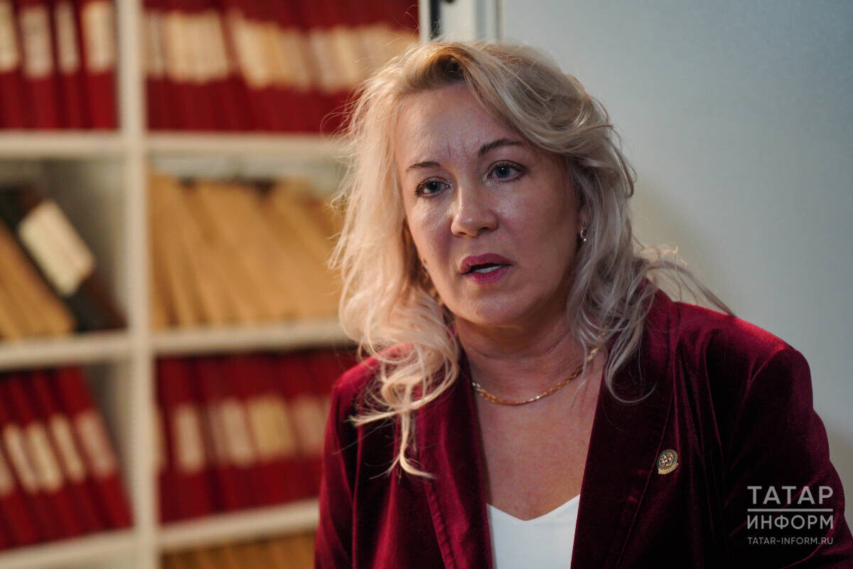 Гульнара Габдрахманова: «Ликвидированные организации по закону обязаны сдавать нам документы по личному составу всех своих сотрудников, но они, к сожалению, этого не делают»Фото: © Владимир Васильев / «Татар-информ»