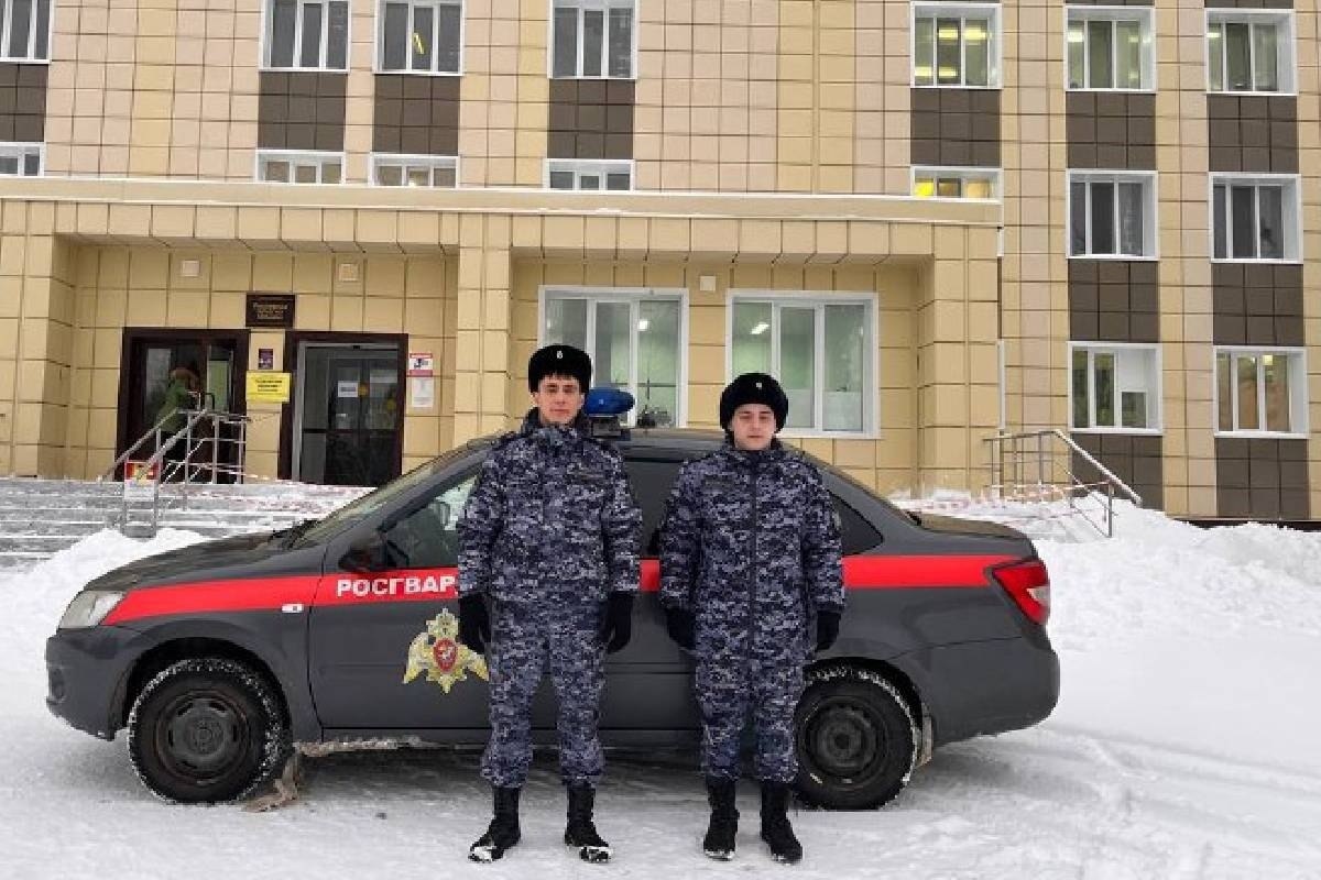    В Покачах росгвардейцы спасли женщину, заблудившуюся в лесу