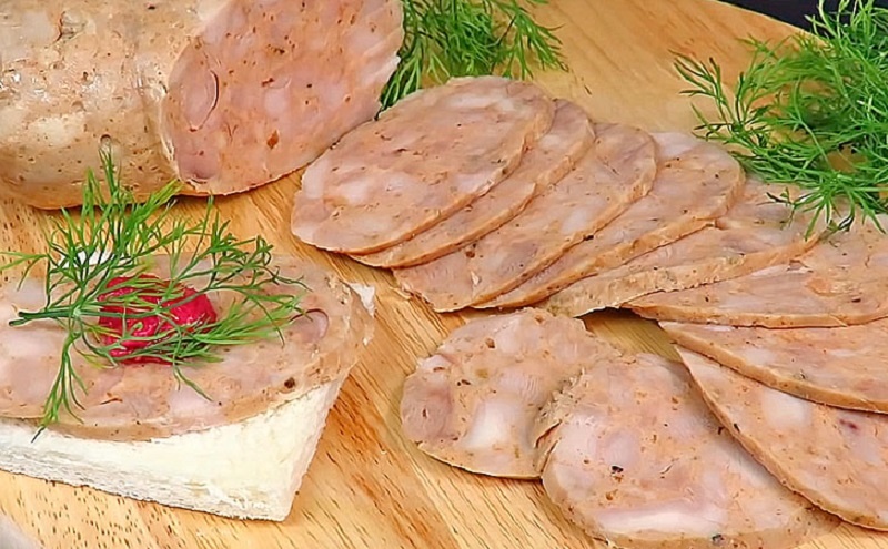 Домашняя куриная колбаса в духовке: простой рецепт настоящей домашней классики